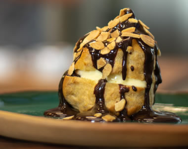 Profiteroles